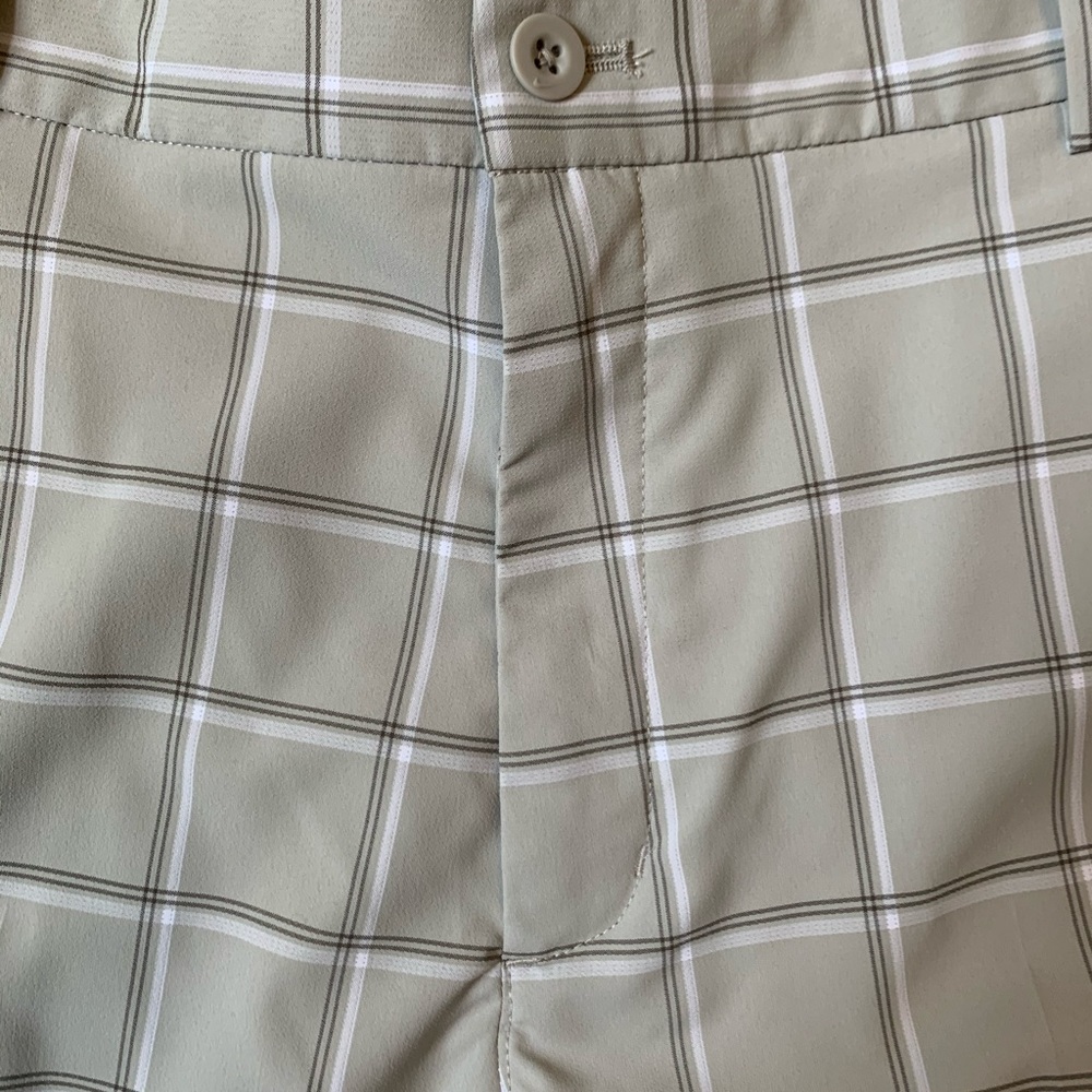 Men’s Nike Golf shorts - Picture 2 of 8